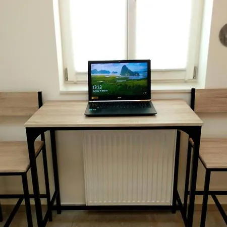 Pearl - King Bed - Netflix - Projector - Fast Wi-fi Apartamento *