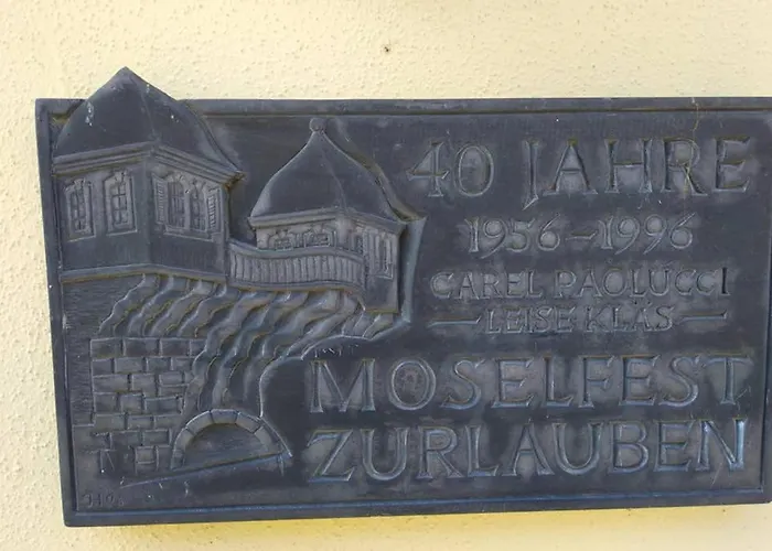 Pearl - King Bed - Netflix - Projector - Fast Wi-fi アパート *