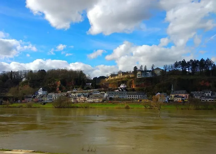 Apartment Pearl - King Bed - Netflix - Projector - Fast Wi-fi *