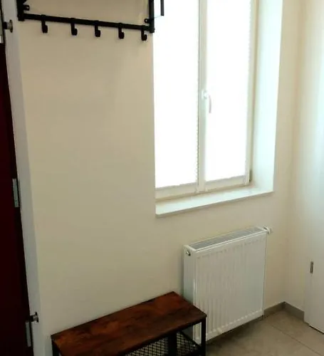 Apartment Pearl - King Bed - Netflix - Projector - Fast Wi-fi *